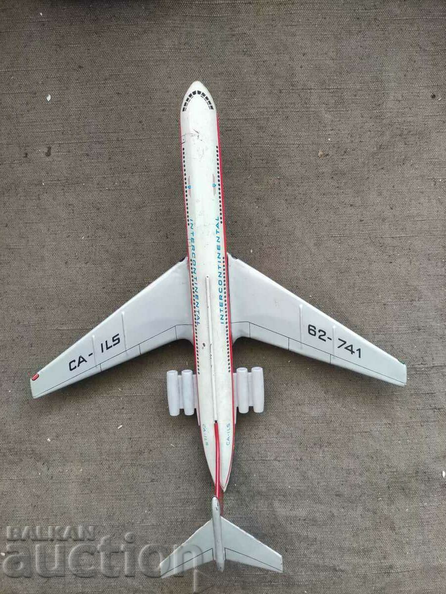 The tin toy plane IL-62