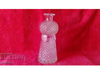 Cană veche de sticlă