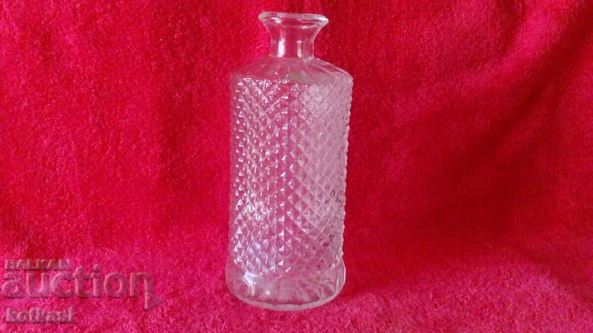 Παλιά γυάλινη κανάτα Παλιά γυάλινη κανάτα