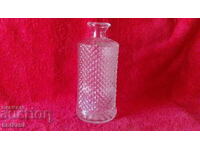 Cană veche de sticlă