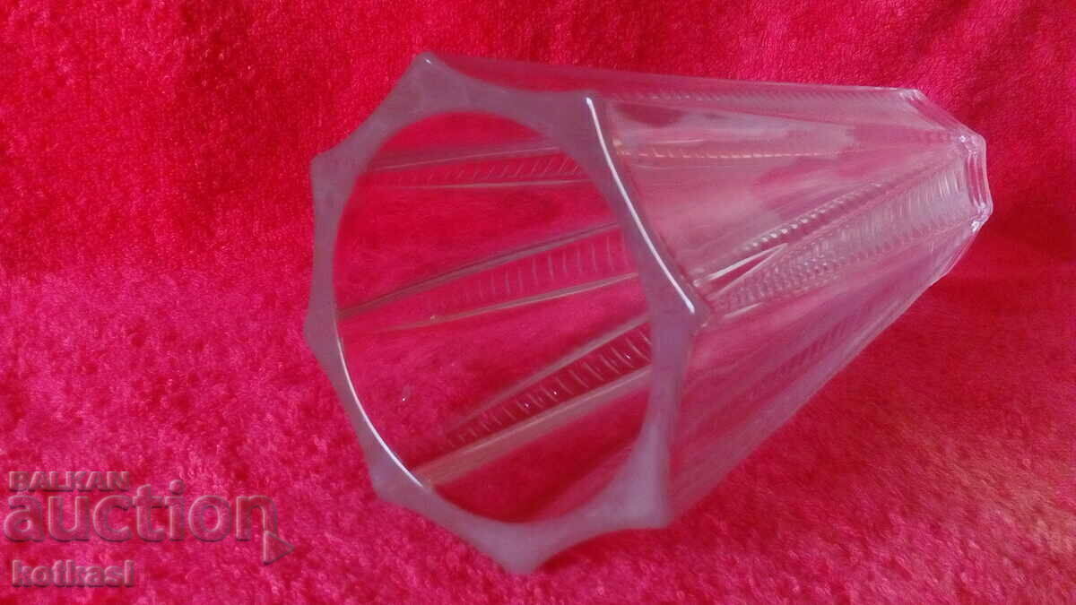 Παράδοση Παλιό συμπαγές γυάλινο βάζο Παράδοση Παλιό συμπαγές γυάλινο βάζο