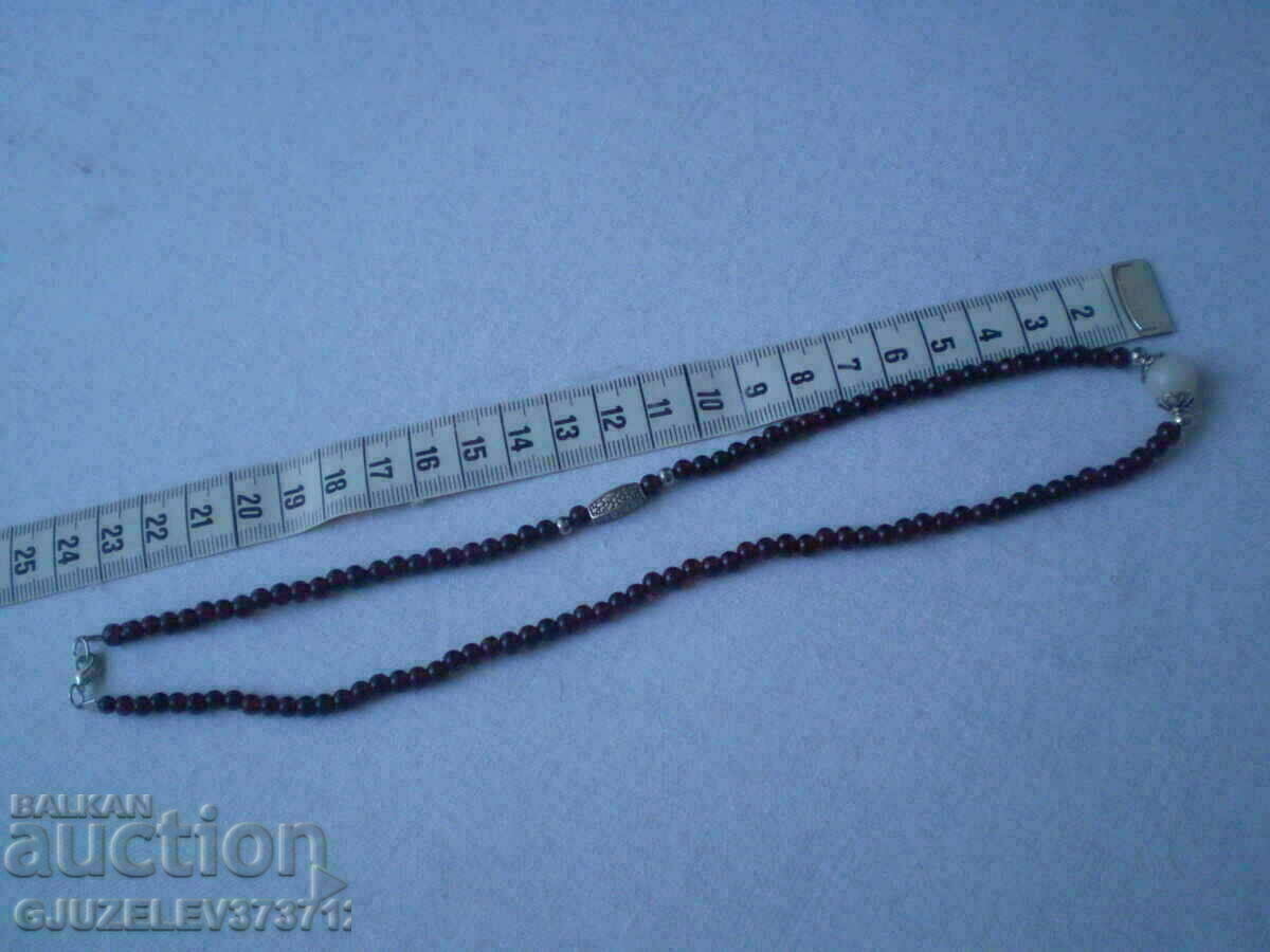 Delivery of beautiful garnet and pearl necklace Delivery of beautiful garnet and pearl necklace