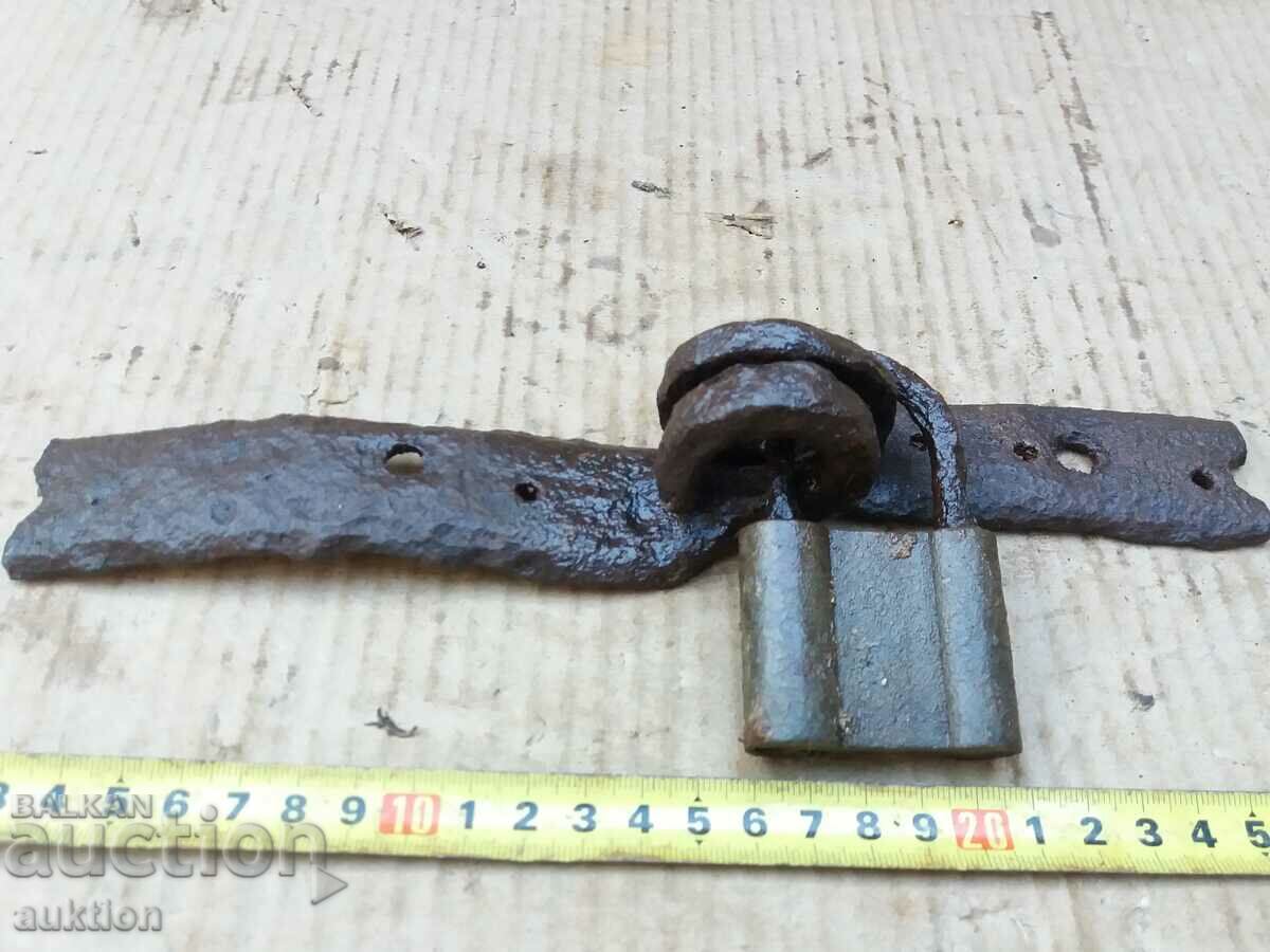 Auction WROUGHT RENAISSANCE DOOR LOCKS, DUCAN Auction WROUGHT RENAISSANCE DOOR LOCKS, DUCAN