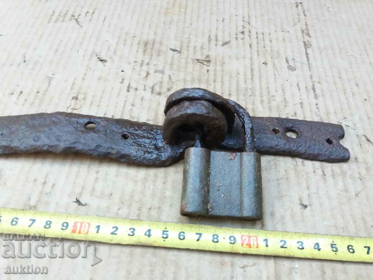 Delivery of WROUGHT RENAISSANCE DOOR LOCKS, DUCAN Delivery of WROUGHT RENAISSANCE DOOR LOCKS, DUCAN