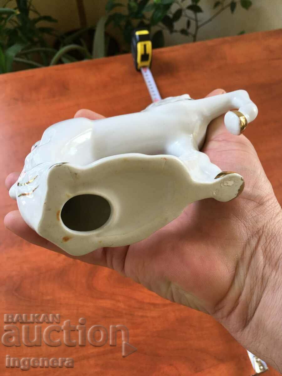 PORCELAIN FIGURE STATUTE GOLD - 7 PORCELAIN FIGURE STATUTE GOLD - 7