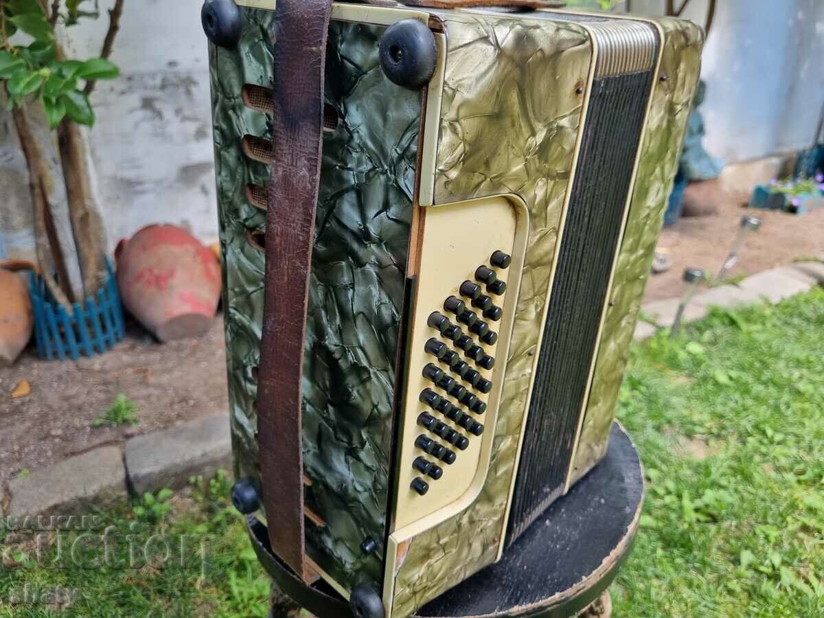 Παράδοση ακορντεόν