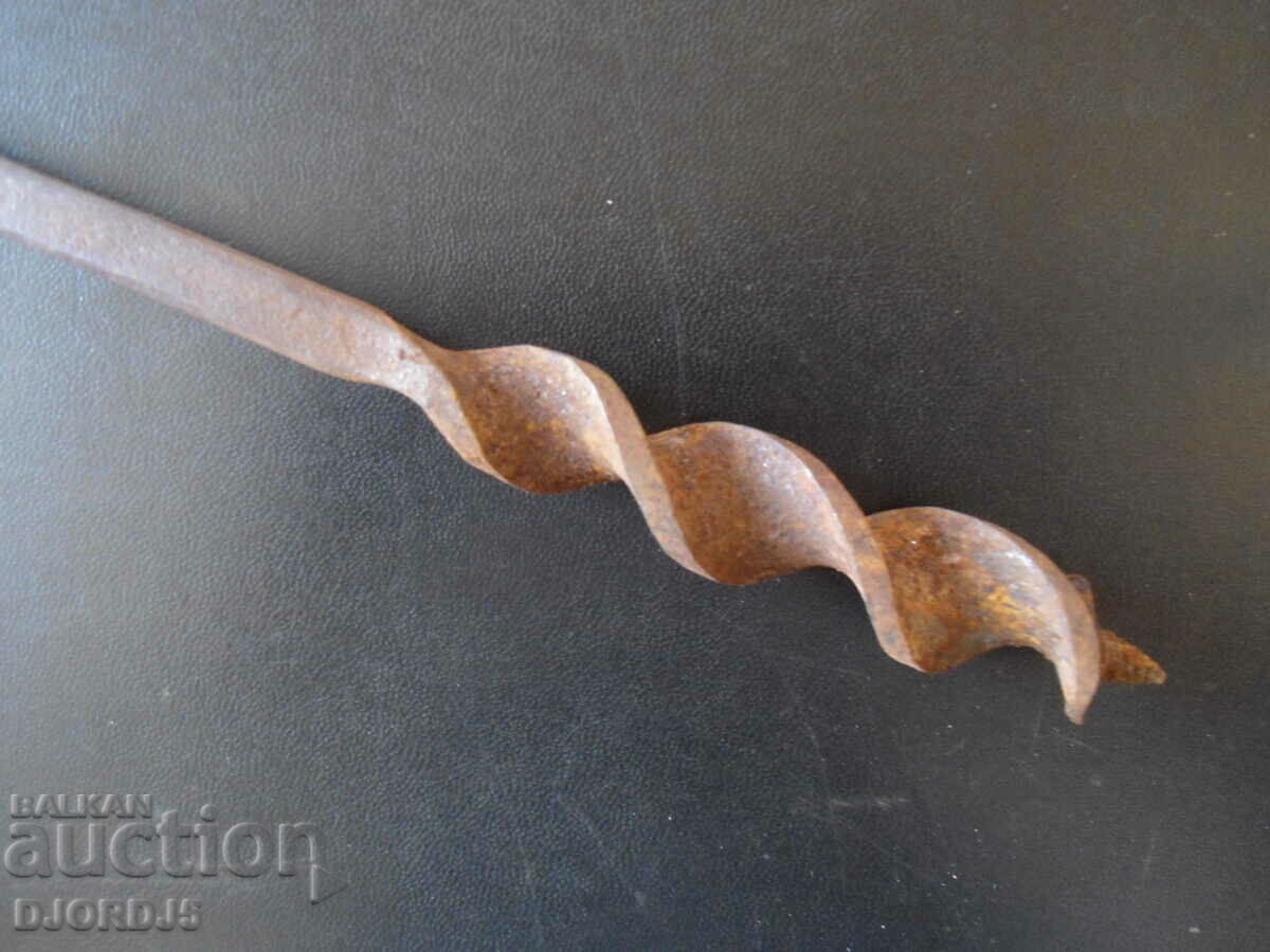 Old drill, chipping with price 3.00 BGN | € 1.53 Old drill, chipping with price 3.00 BGN | € 1.53