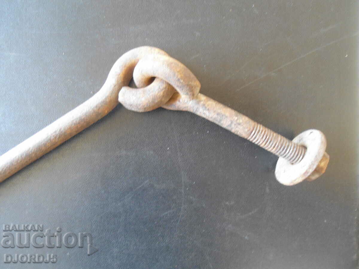 Old forged latch with price 3.00 BGN | € 1.53 Old forged latch with price 3.00 BGN | € 1.53