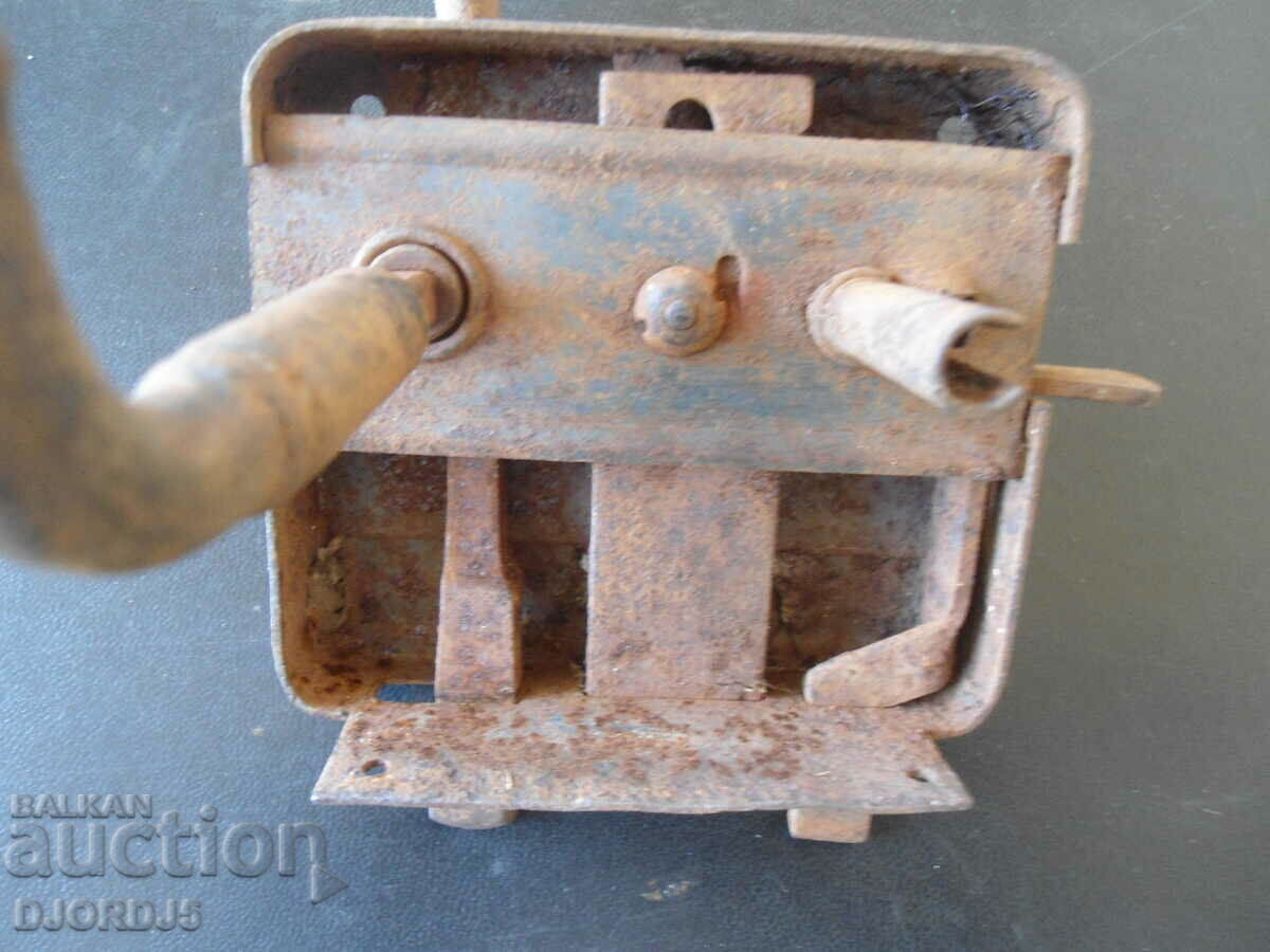 Delivery of Old lock, acting Delivery of Old lock, acting