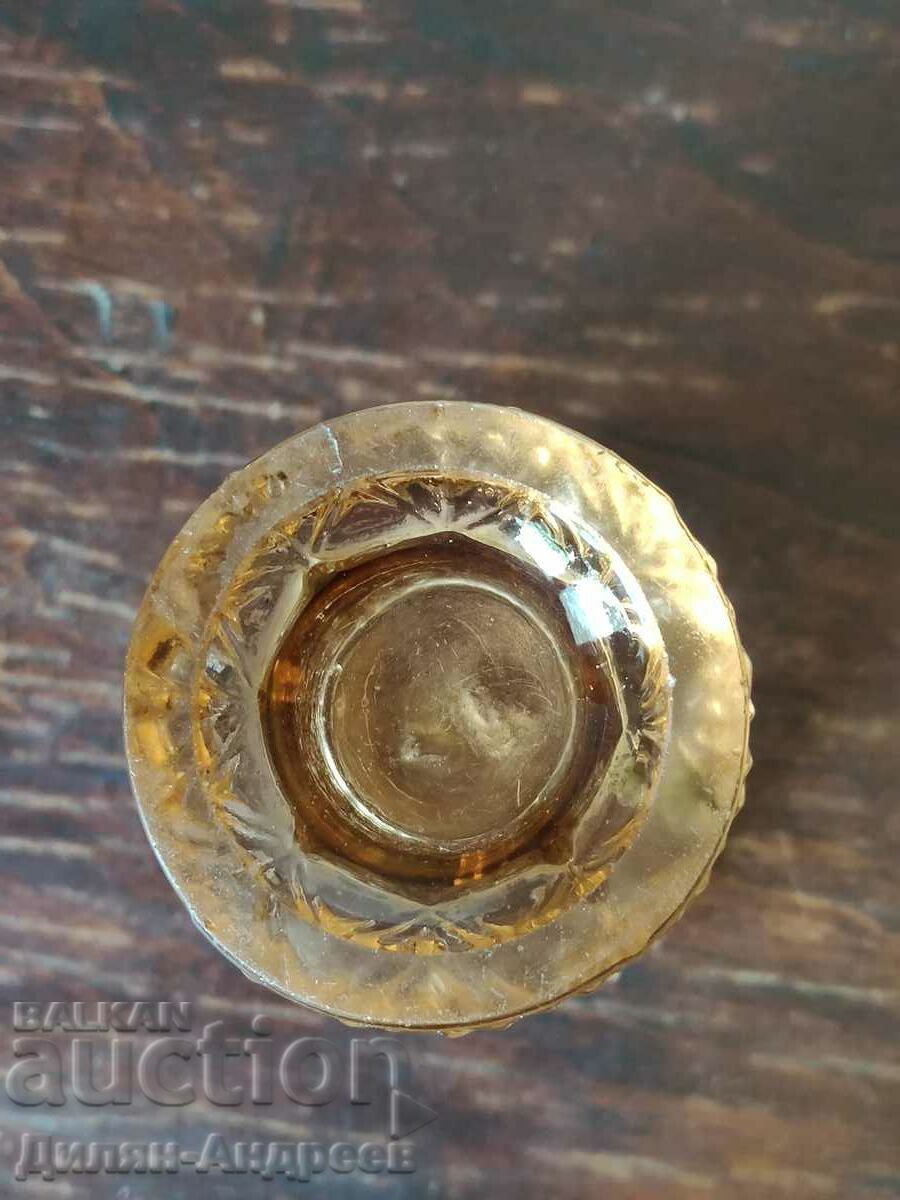 Auction An ancient glass vase Auction An ancient glass vase