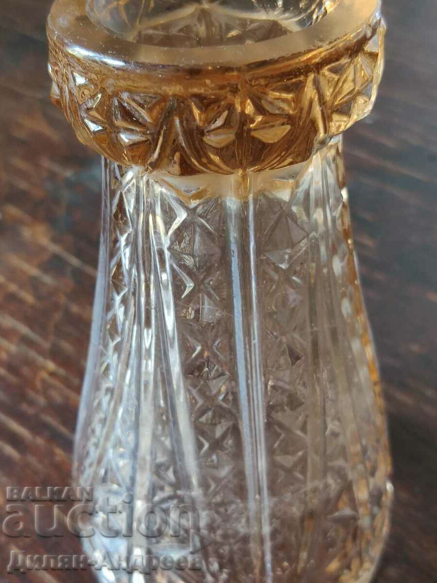 Delivery of An ancient glass vase Delivery of An ancient glass vase