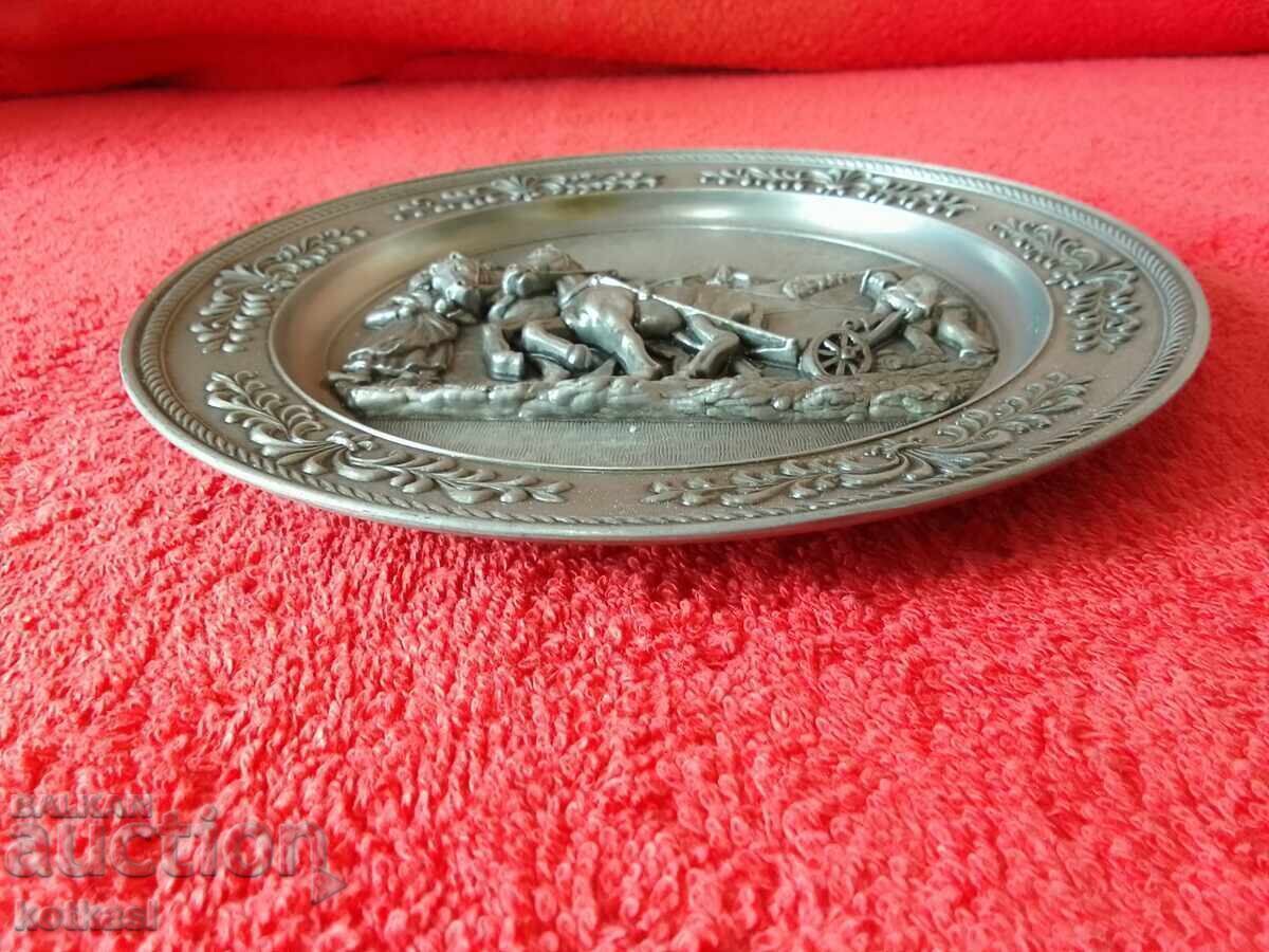 Livrarea Panou în relief din metal vechi tablou Cal Femeie Muncă marcată Livrarea Panou în relief din metal vechi tablou Cal Femeie Muncă marcată