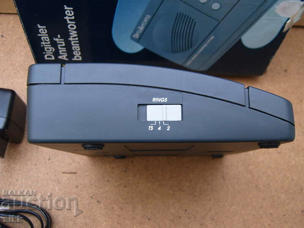 Auction phone secretary Auction phone secretary