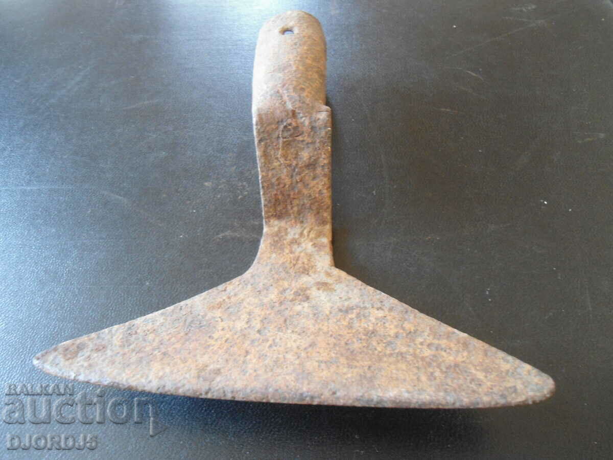 Old agricultural tool with price 5.00 BGN | € 2.56 Old agricultural tool with price 5.00 BGN | € 2.56