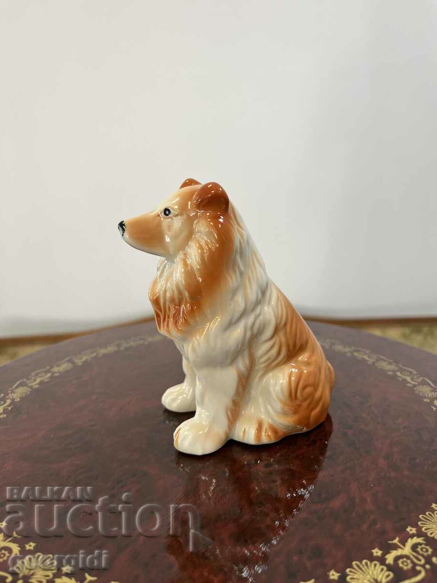 Порцеланова фигура на куче - КОЛЛИ. №2511