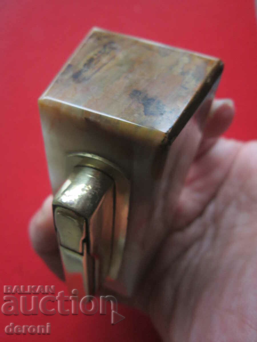 Delivery of Luxury German Gold Plated Luxury Lighter Delivery of Luxury German Gold Plated Luxury Lighter