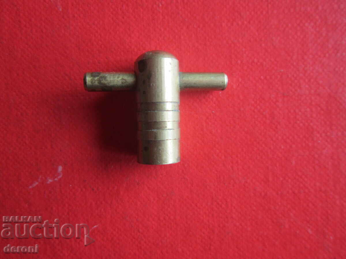 Auction Old key key for wall mantel clock 7 Auction Old key key for wall mantel clock 7