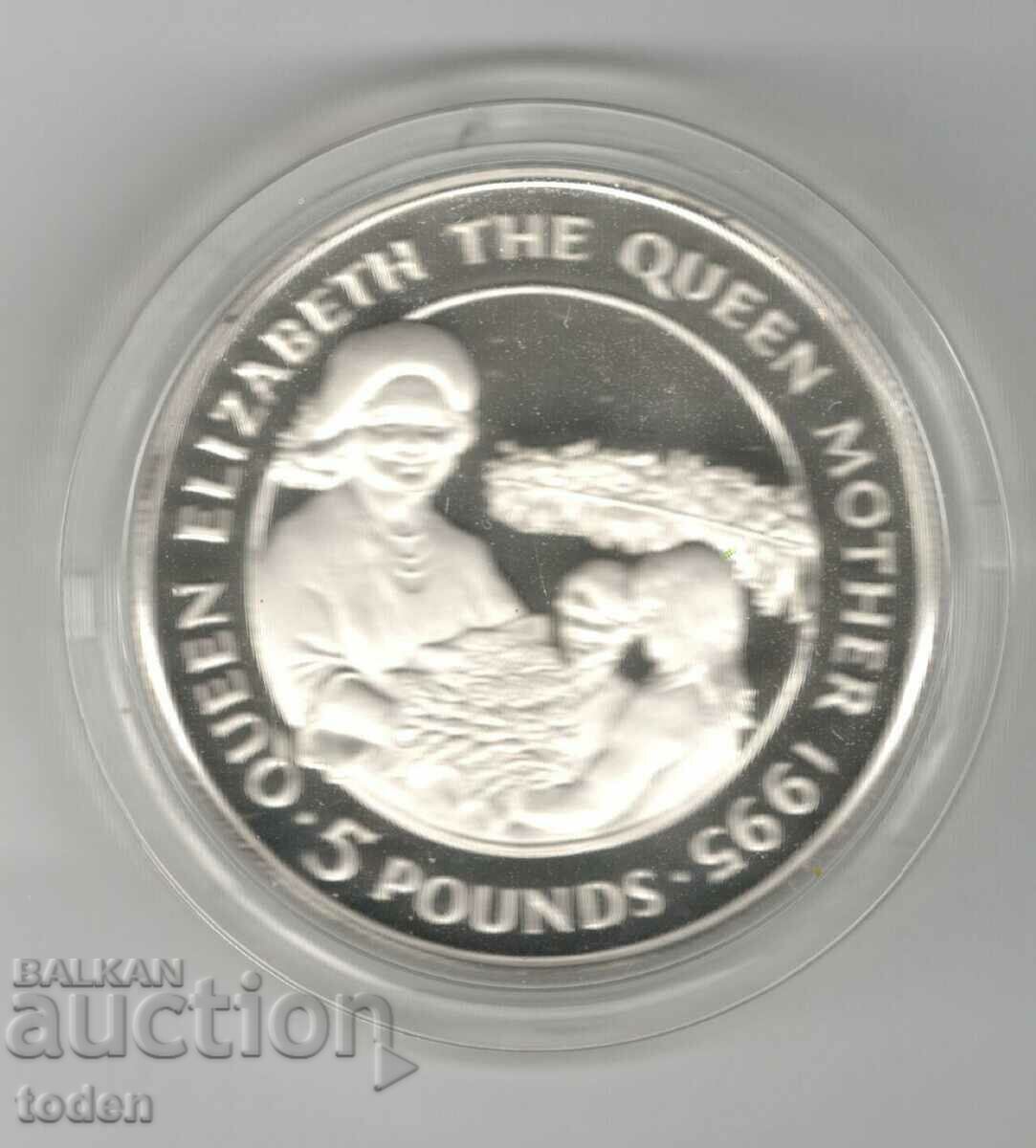 Аукцион Alderney-5 Pounds-1995-KM# 14a-Queen Mother receiving flower