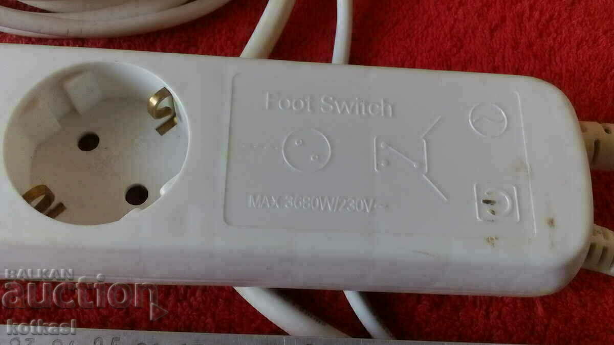 Delivery of Extension cord with 6 sockets circuit breaker 1.50 m. tested works Delivery of Extension cord with 6 sockets circuit breaker 1.50 m. tested works