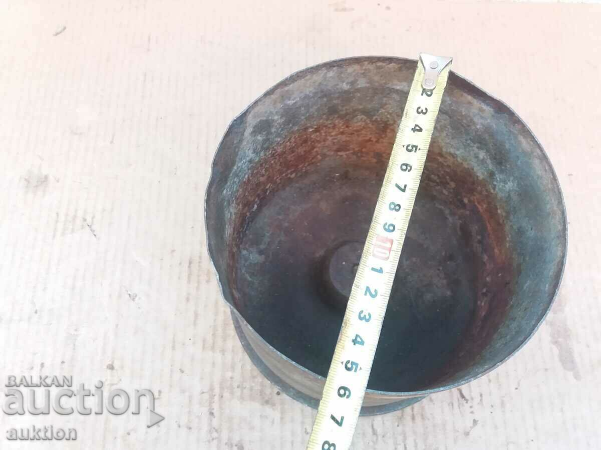 MASSIVE MILITARY CASE, POT AMMUNITION - 6 MASSIVE MILITARY CASE, POT AMMUNITION - 6