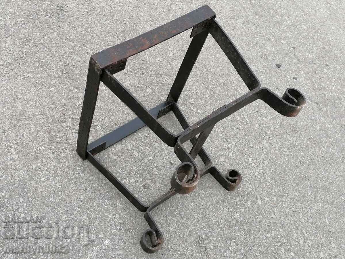 Τραπέζι από σφυρήλατο σίδερο χωρίς επάνω μέρος από σφυρήλατο σίδερο με τιμή 89.00 BGN | € 45.50 Τραπέζι από σφυρήλατο σίδερο χωρίς επάνω μέρος από σφυρήλατο σίδερο με τιμή 89.00 BGN | € 45.50