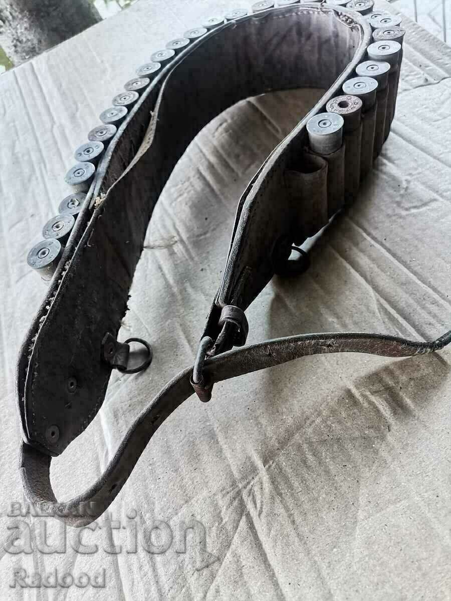 Delivery of Patrondage old leather from the 50s Delivery of Patrondage old leather from the 50s