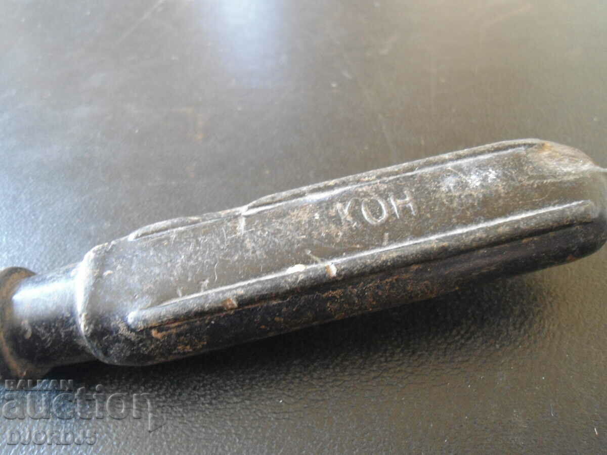 Delivery of Old tool, screwdriver Delivery of Old tool, screwdriver