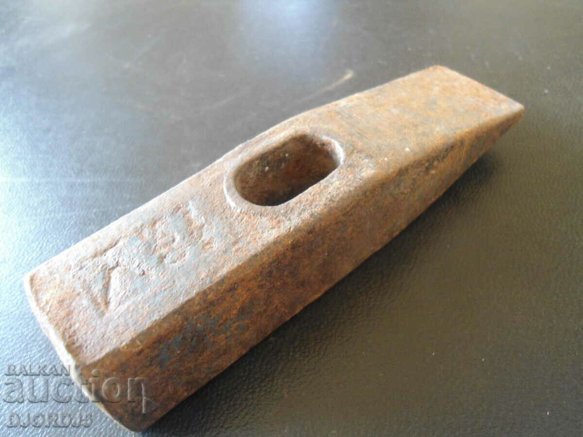 Auction Old hammer, highlighted Auction Old hammer, highlighted