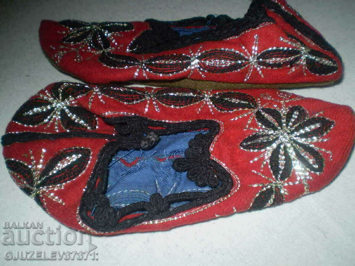 Embroidered Terlitzi red with black and silver embroidery - 5 Embroidered Terlitzi red with black and silver embroidery - 5