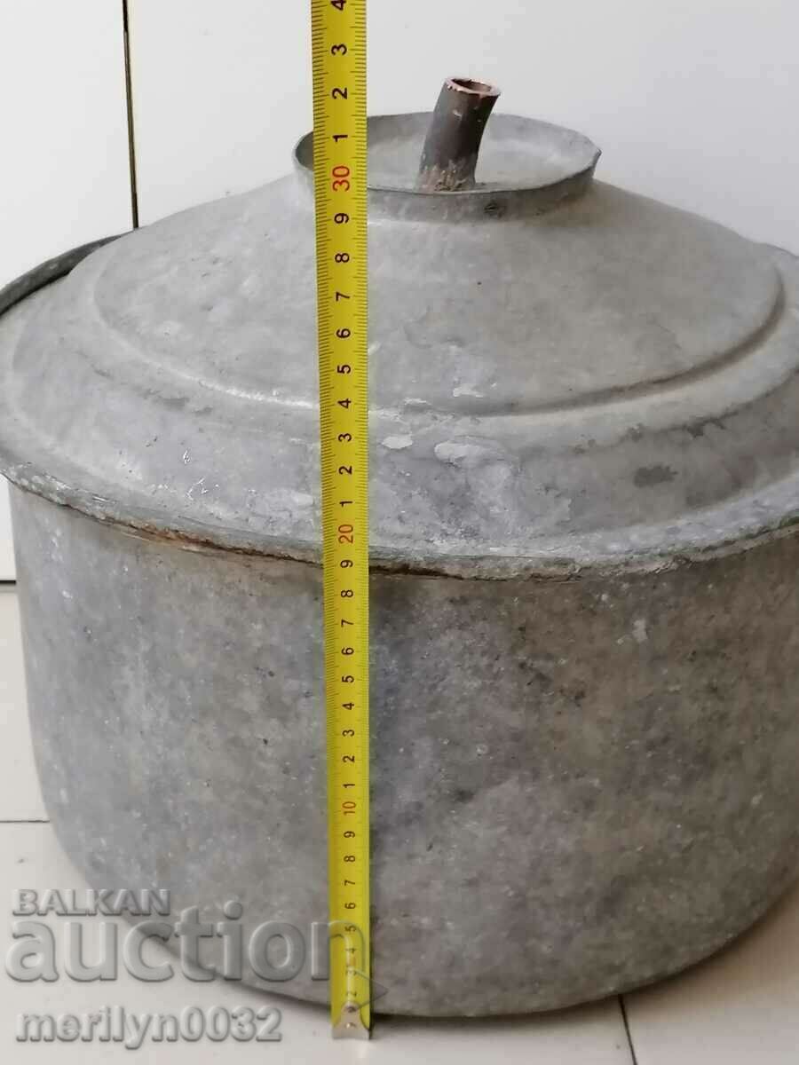 Auction Copper brandy pot with lid and opening copper copper pot Auction Copper brandy pot with lid and opening copper copper pot