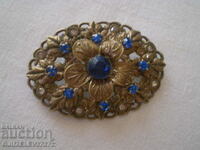 Old Ladies' Brooch with blue zircons