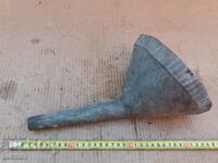 SOLID METAL FUNNEL WITH BRUSH