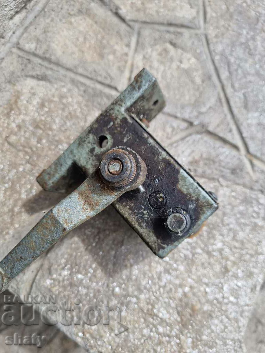 Old manual grinder - 6 Old manual grinder - 6