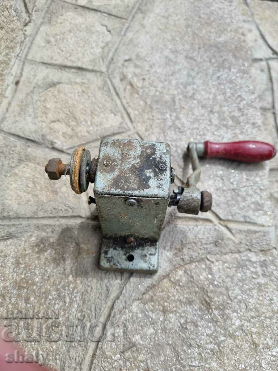 Old manual grinder