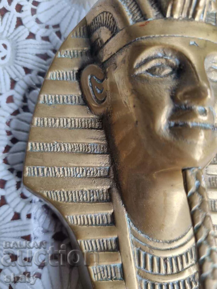 Auction  Brass figure. Egyptian sculpture