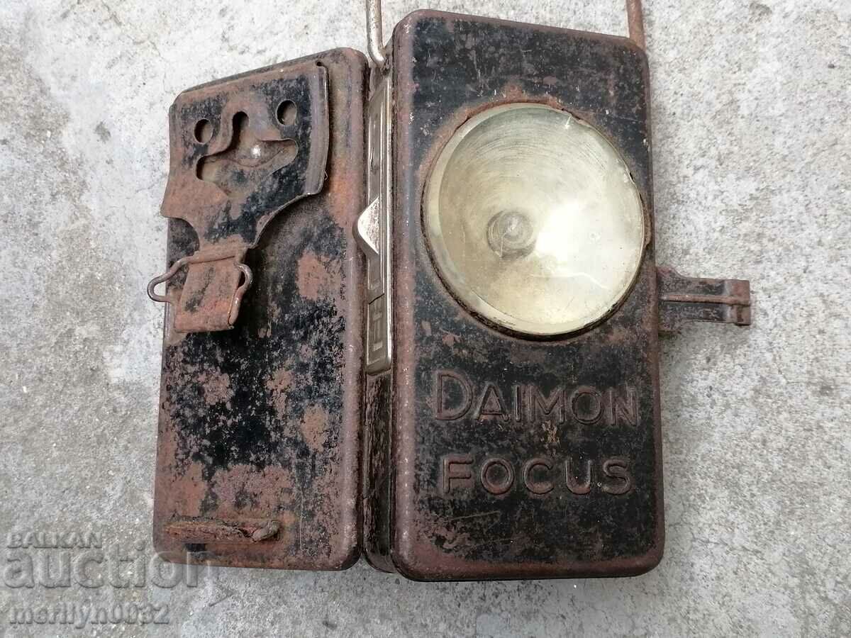 Delivery of Old flashlight DAIMON lamp spotlight Vermakht WW2 Delivery of Old flashlight DAIMON lamp spotlight Vermakht WW2