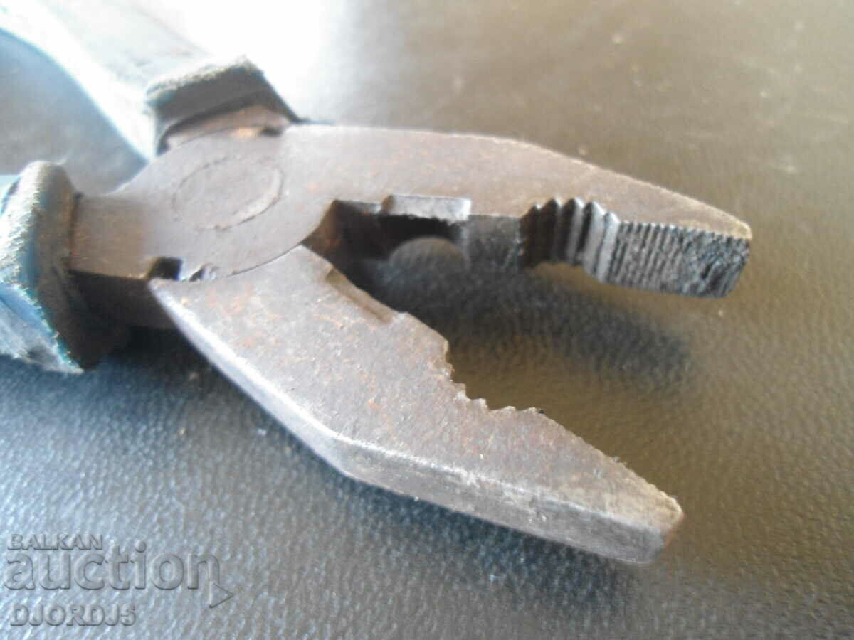 Auction  Old Bulgarian pliers