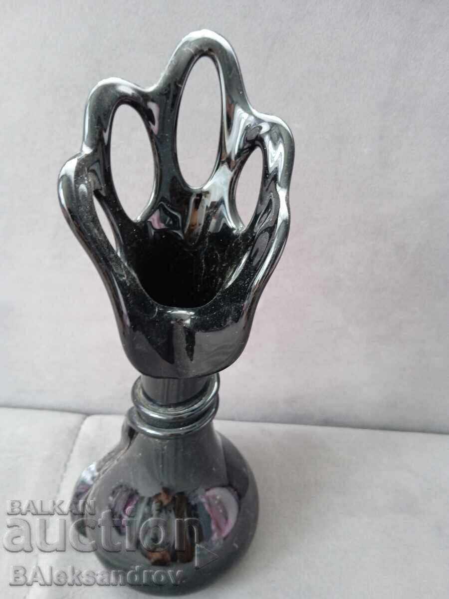 Black glass vase with price 7.00 BGN | € 3.58 Black glass vase with price 7.00 BGN | € 3.58