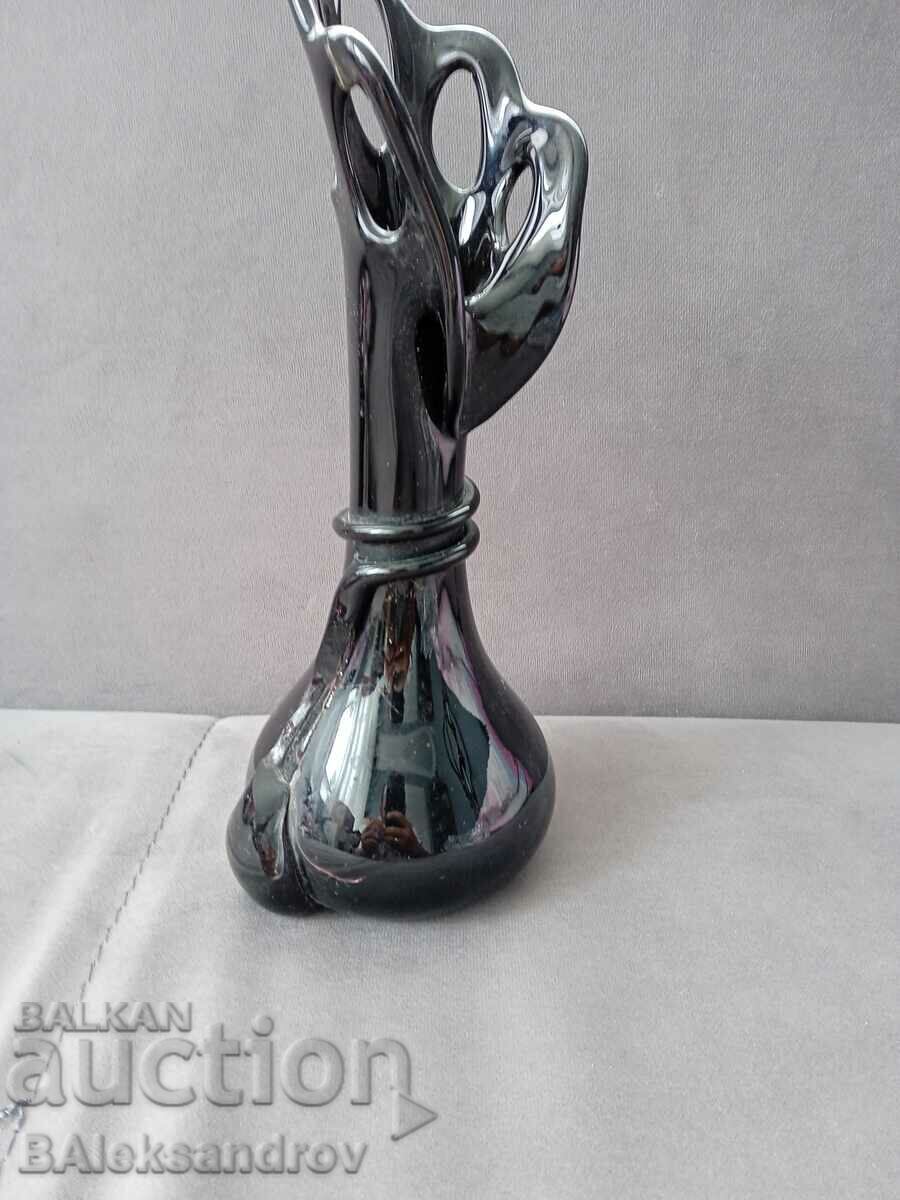 Black glass vase - 6