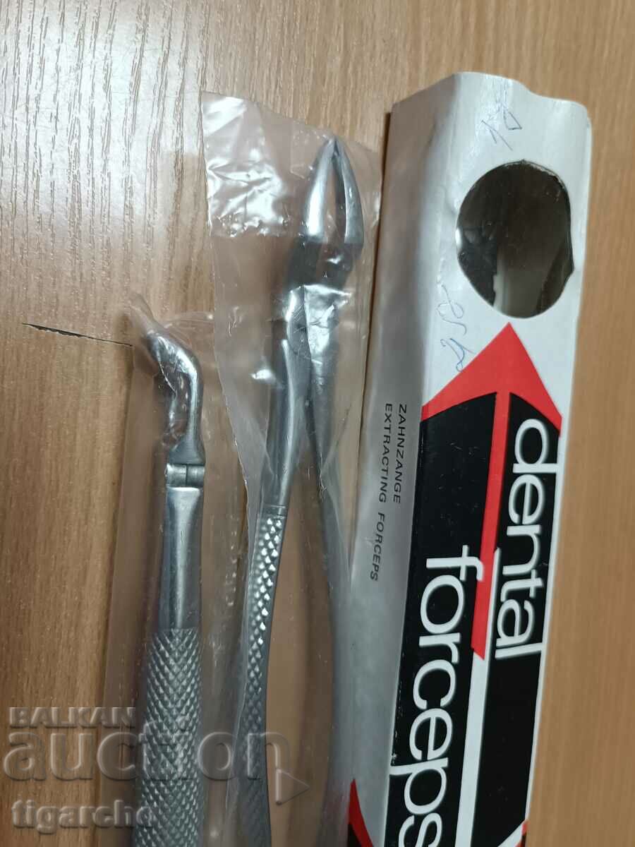 Auction Dental pliers Auction Dental pliers