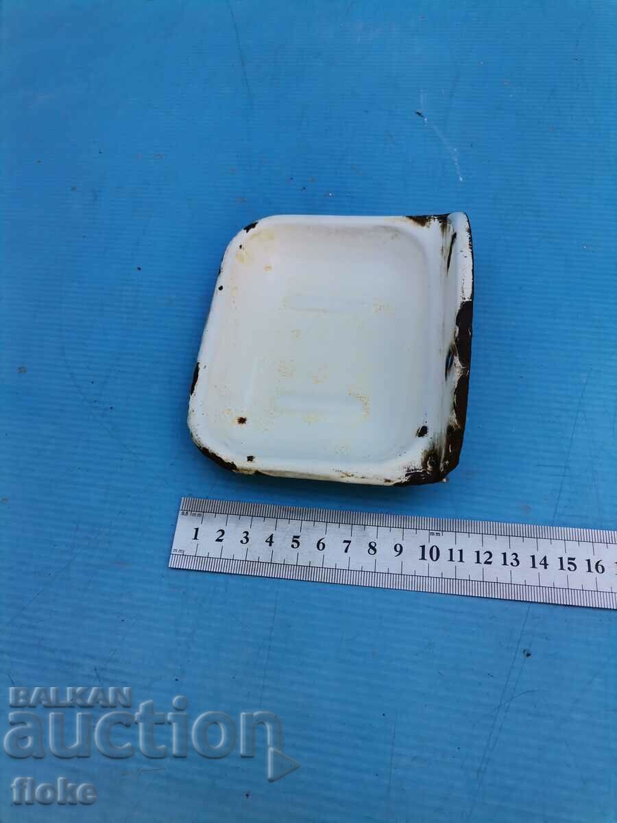 Old enamel soap dish with price 10.00 BGN | € 5.11 Old enamel soap dish with price 10.00 BGN | € 5.11