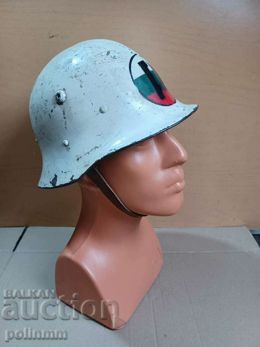 Collector's helmet