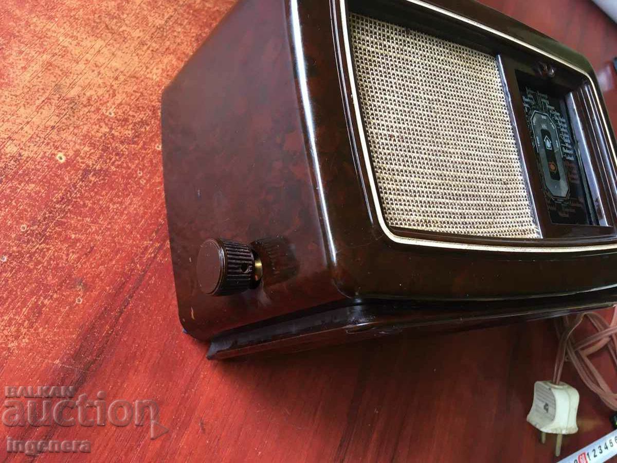 Livrarea RADIO BACHELIT VECHI