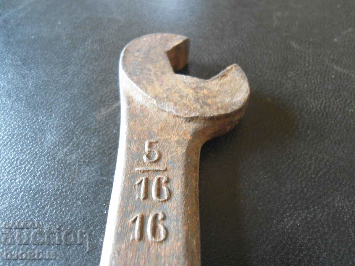 Old key 16-18, markings with price 3.00 BGN | € 1.53 Old key 16-18, markings with price 3.00 BGN | € 1.53
