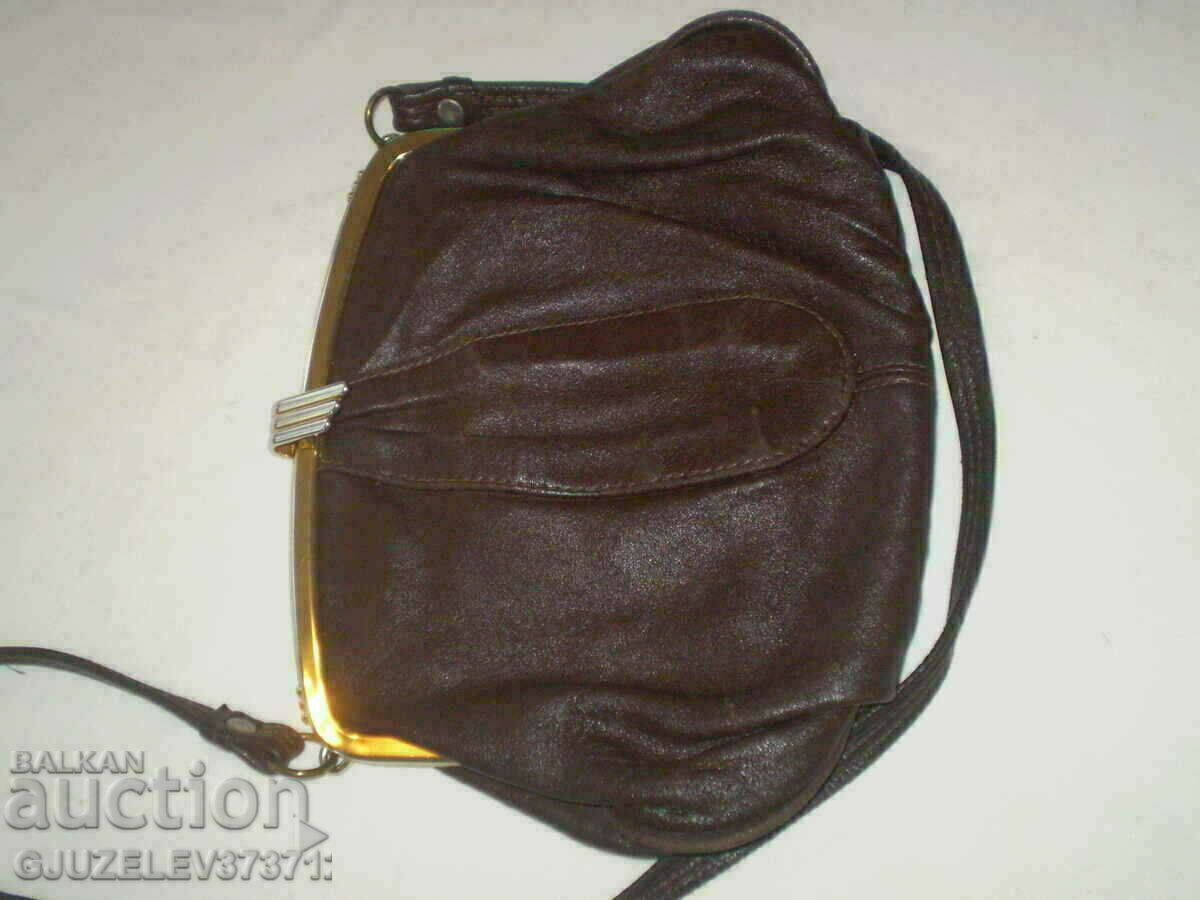 Delivery of English Dark Brown Antique Leather Bag Delivery of English Dark Brown Antique Leather Bag