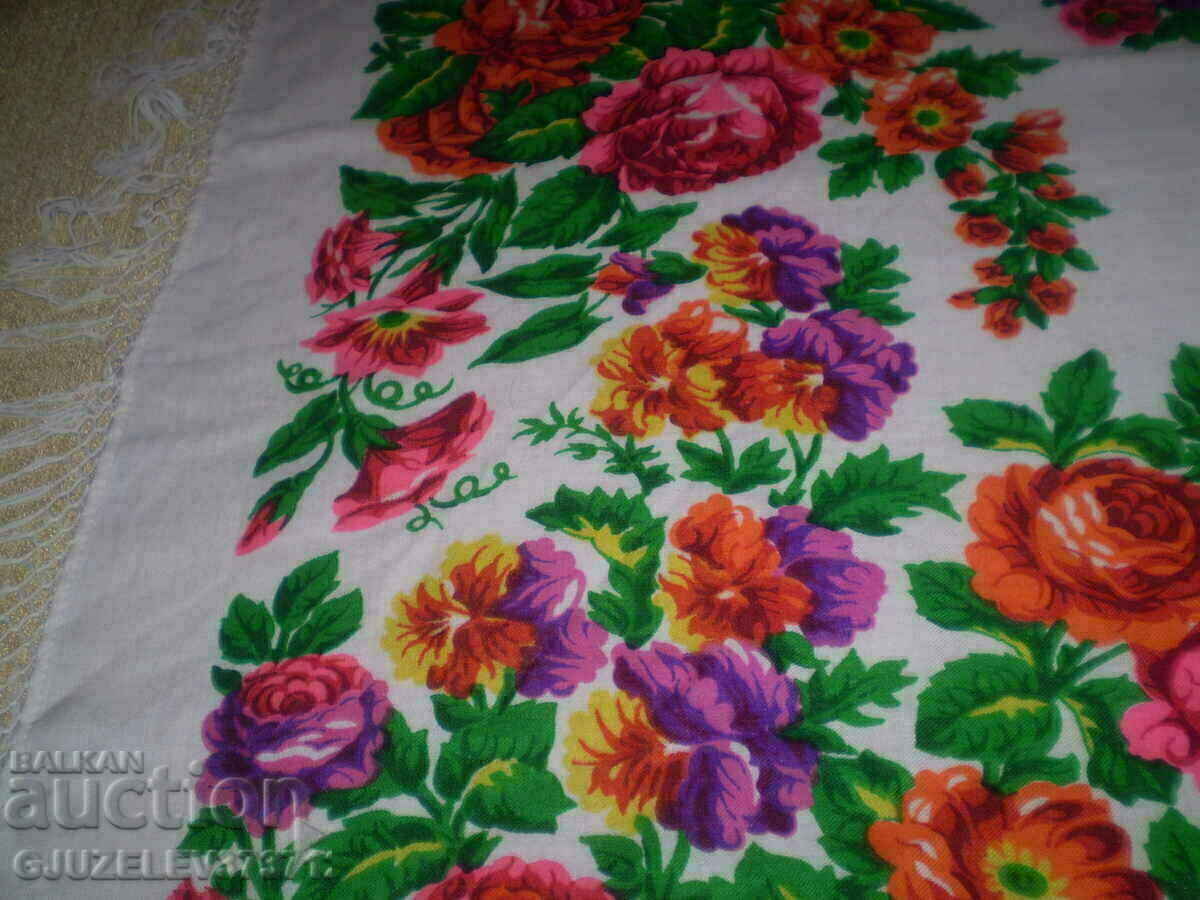 Livrarea Eșarfă de cașmir, pătrată, albă, florală, de epocă