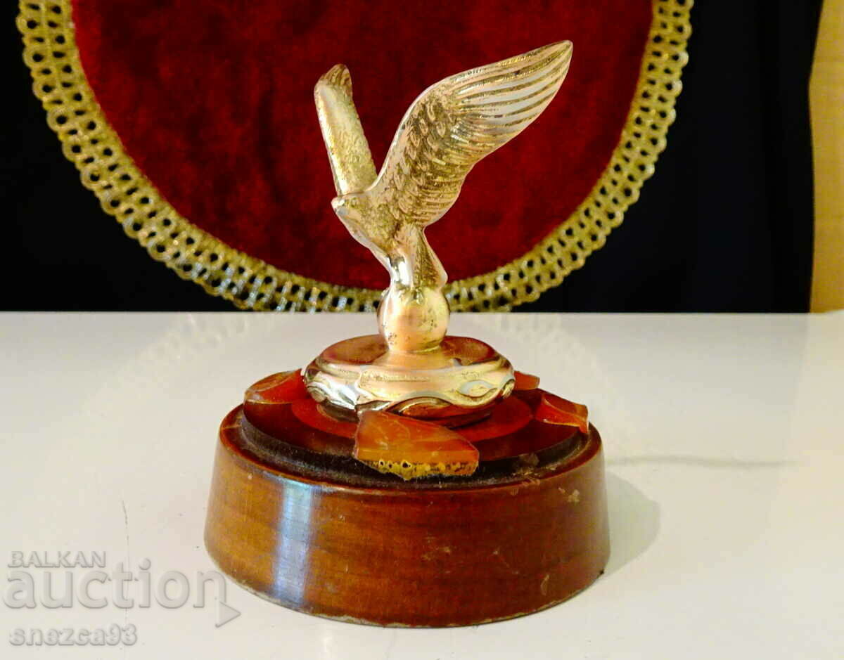 Bronze eagle statuette. with price 49.00 BGN | € 25.05 Bronze eagle statuette. with price 49.00 BGN | € 25.05