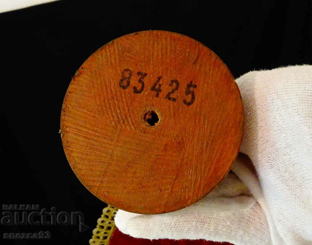 Bronze eagle statuette. - 7 Bronze eagle statuette. - 7