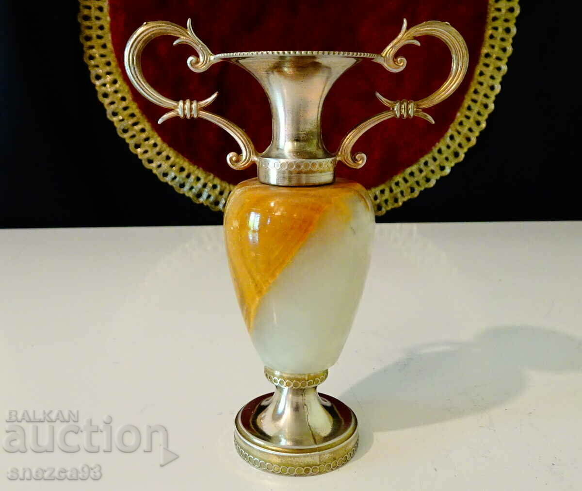 Vase, amphora, candlestick, onyx.