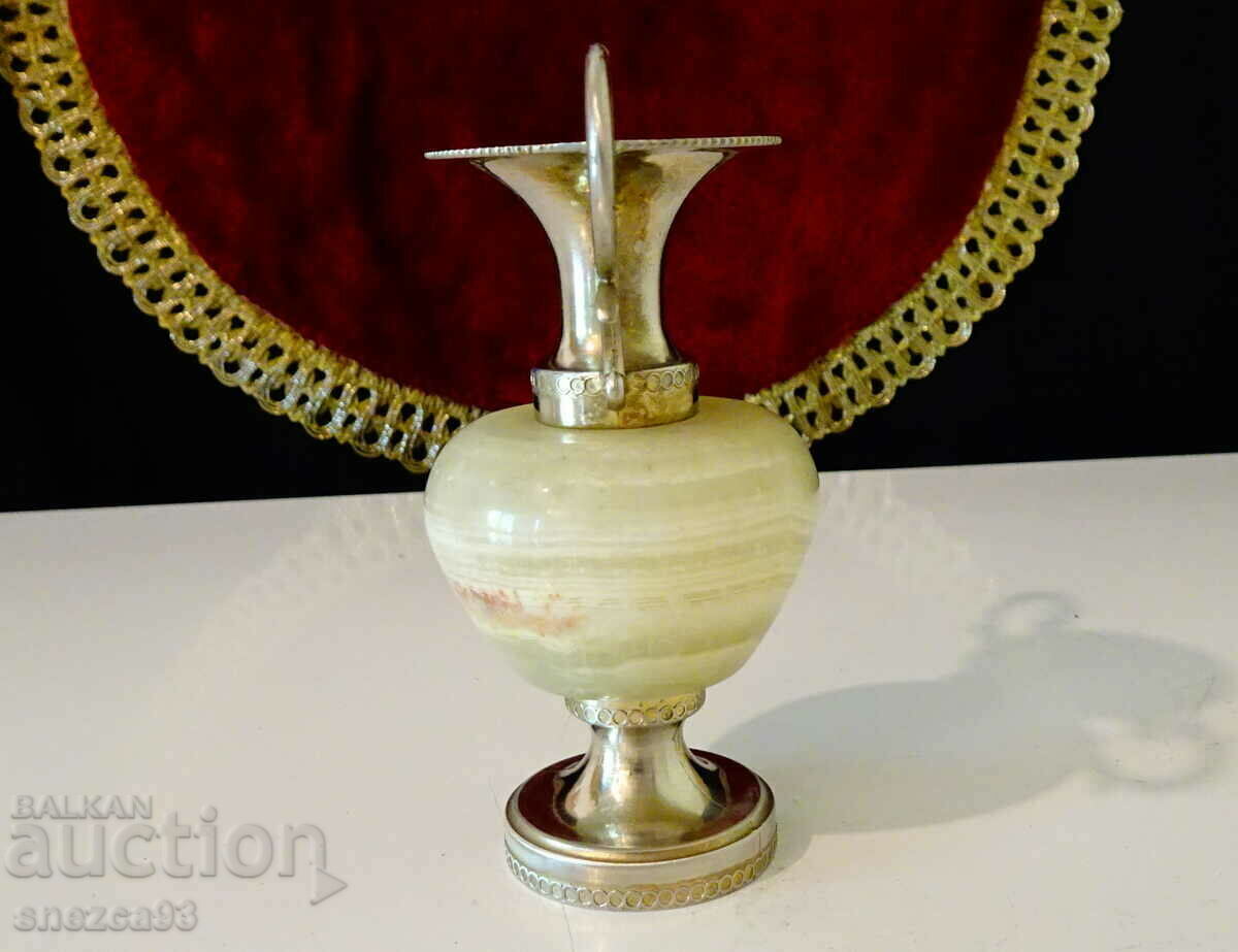 Delivery of Amphora, vase, candlestick, onyx. Delivery of Amphora, vase, candlestick, onyx.